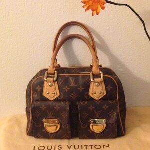 💥 Authentic 💥 Louis Vuitton Manhattan PM💕